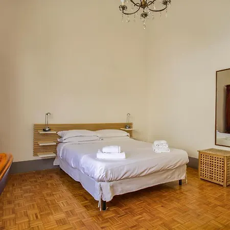 Lemon Tree One Bedroom With Balcony *