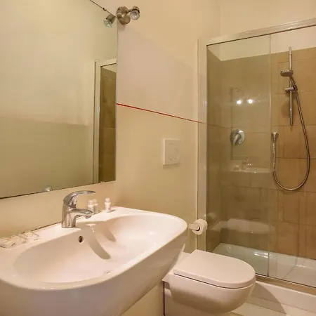 Lemon Tree One Bedroom With Balcony Lejlighed *