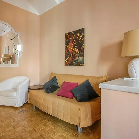 Lemon Tree One Bedroom With Balcony